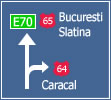 Presemnalizarea directiilor la o intersectie de drumuri din afara localitatilo